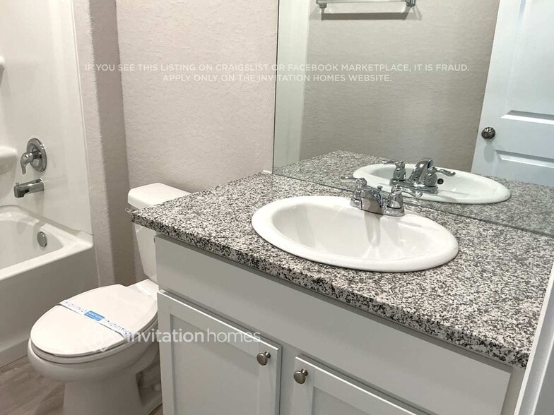 Building Photo - 10510 Varmus Dr