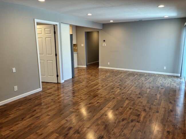 Building Photo - 4069 Glenwood St