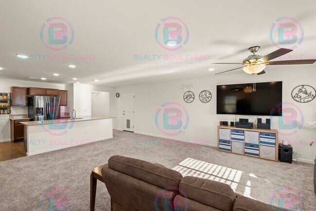 Building Photo - Spacious 4-Bedroom Lemmon Valley Home with...