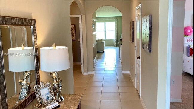 Building Photo - 368 Tanglewood Dr