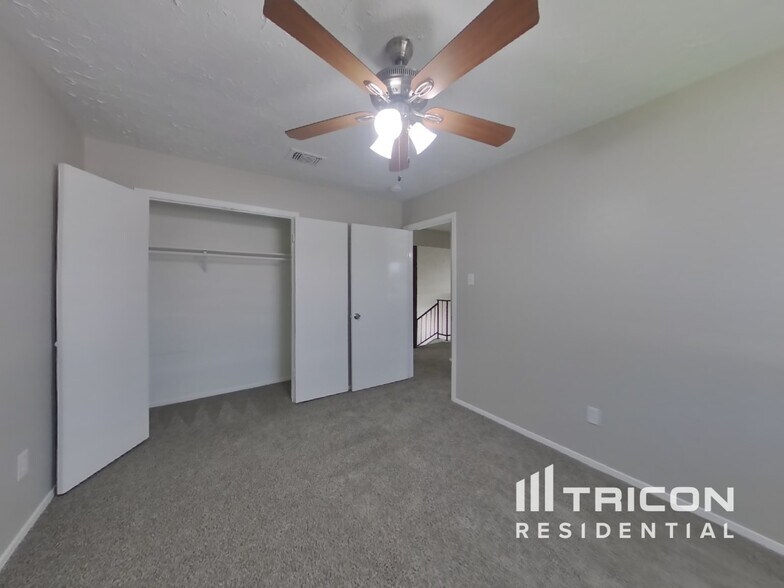 Building Photo - 3738 Xenophon Dr