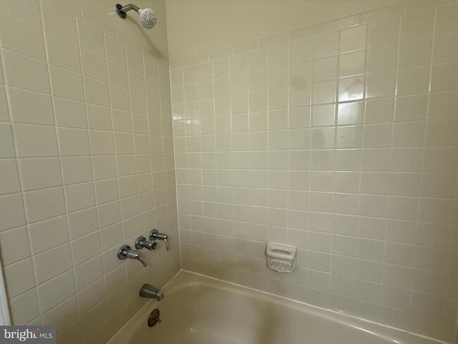 Building Photo - 6458 Autumn Glen Ct