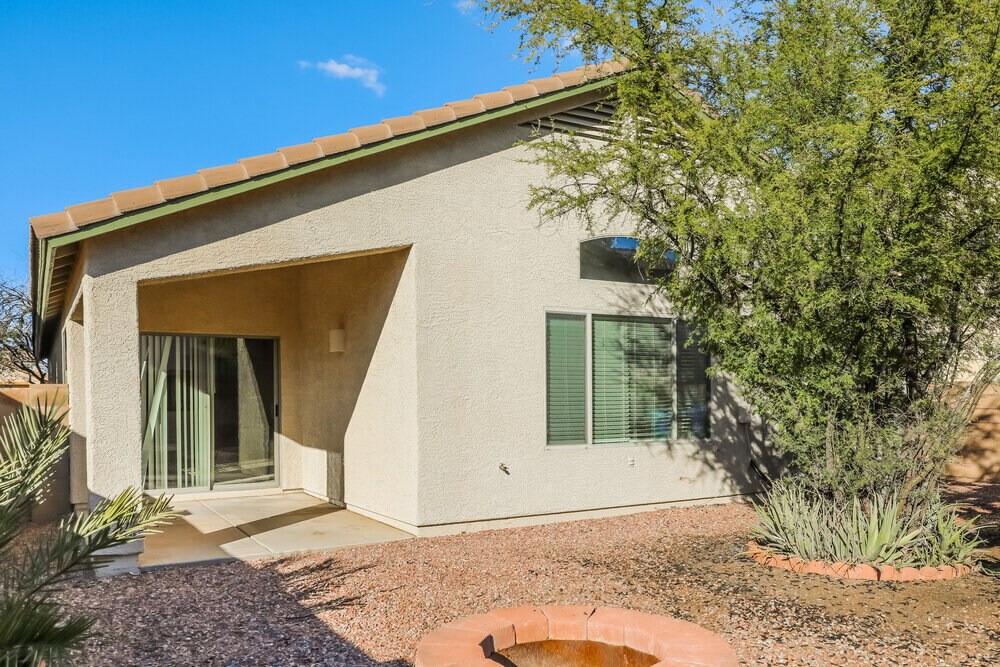 Building Photo - 6737 W Greenland Ct