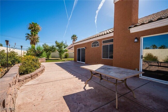 Building Photo - 8117 Creek Water Ln