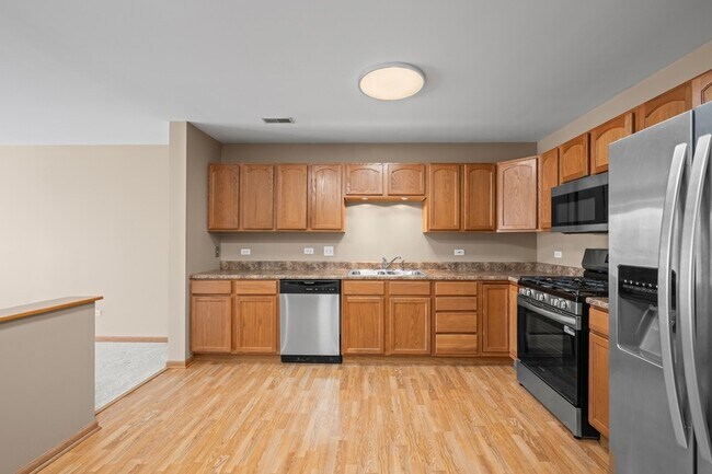 Building Photo - 100 Bokelman St