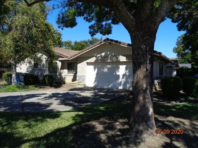 Building Photo - 796 Marshall Rd