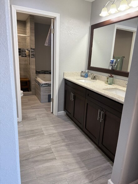 Building Photo - 2642 N 62nd St