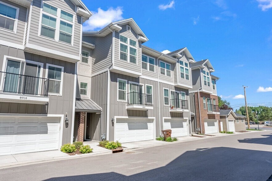 Building Photo - 8912 S 660 E