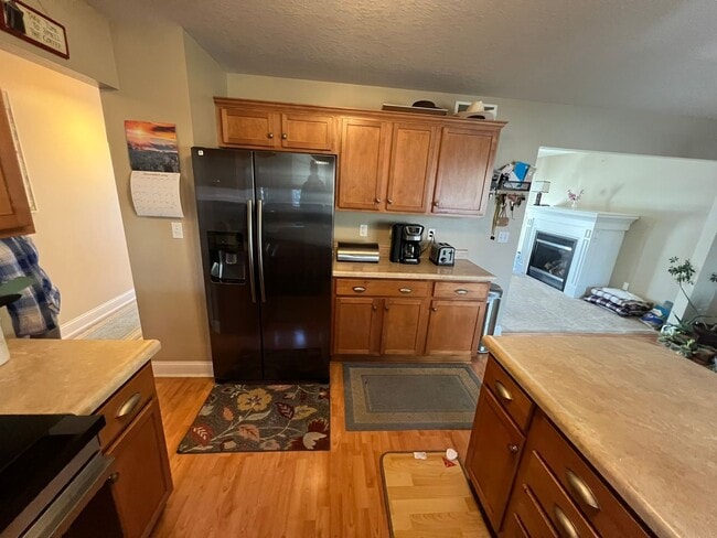 Building Photo - Great family home next door to Edwards Elementary in west Ames-4 bedroom 3 1/2 baths, 2 car garag...