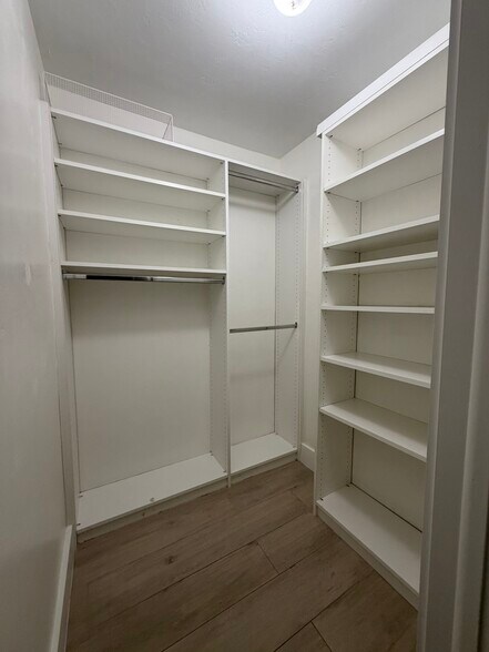 Building Photo - 8947 SW 149th Pl