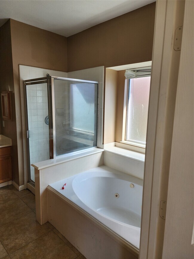 Building Photo - 18407 Brenwood Manor Dr