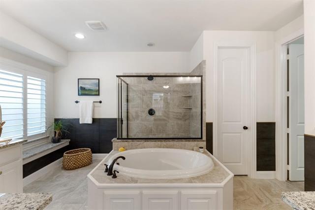 Building Photo - 8616 Tuscan Oaks Dr