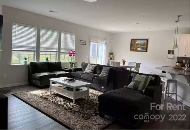 Building Photo - 1713 Wildwood Terrace Trl