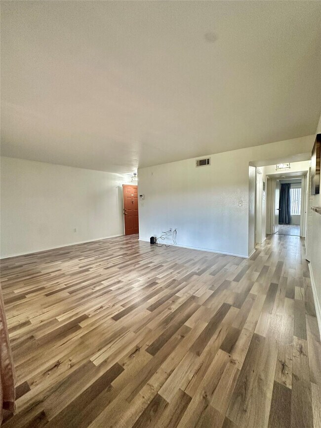 Building Photo - 2371 NW 33rd St