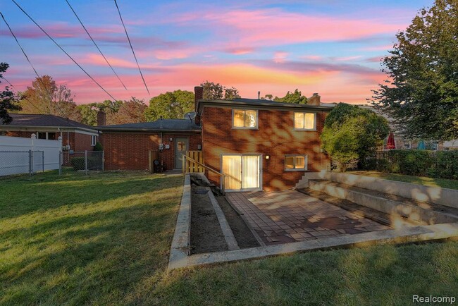 Building Photo - 32725 Barkley St