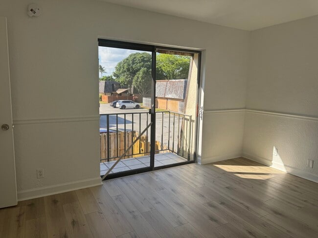 Building Photo - 172 Lake Arbor Dr