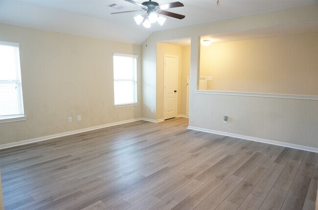 Building Photo - 6015 Mystic Berry Dr