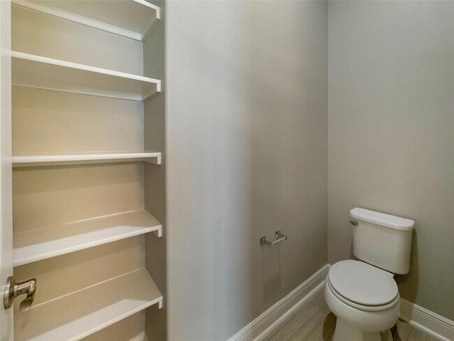 Building Photo - 7112 Cut Plains Trail