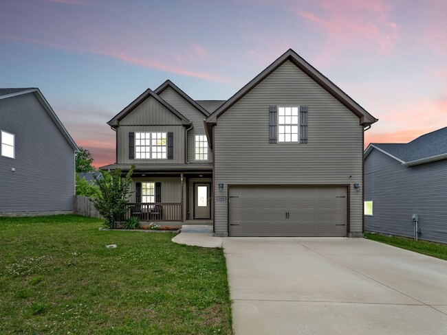 Building Photo - 543 Woodtrace Dr
