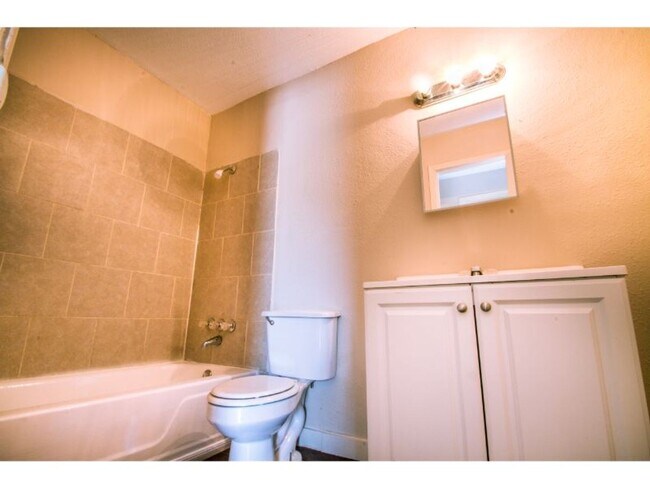 Building Photo - Charming Single-Family Home in Central City