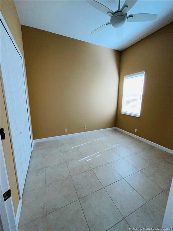 Building Photo - 331 NW Somerset Cir