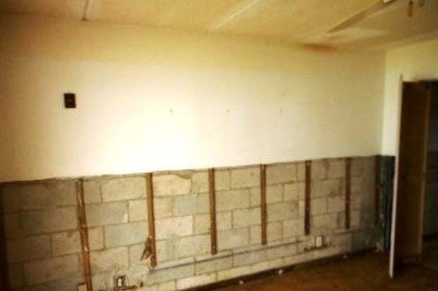 Building Photo - 3000 Springdale Blvd