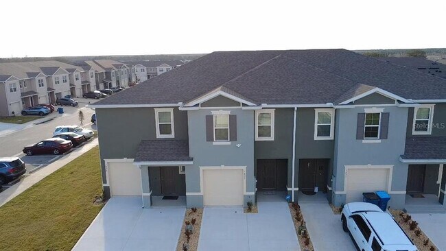 Building Photo - 1635 Thicket Ave