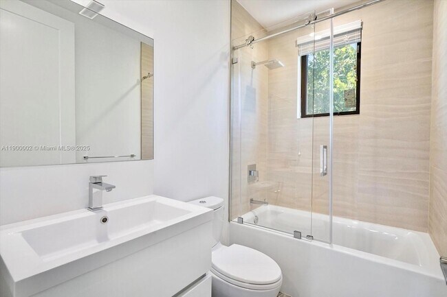 Building Photo - 332 Balboa St