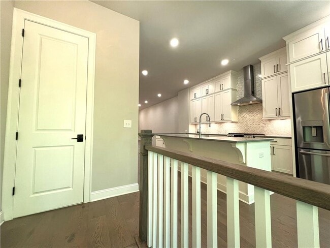 Building Photo - 4353 Parkside Pl