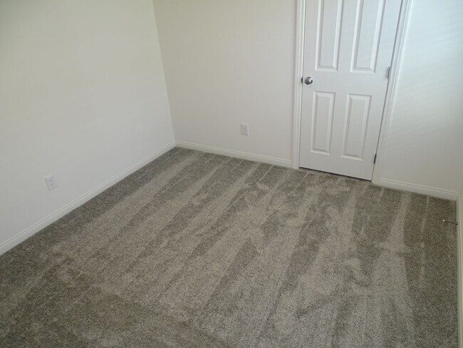 Building Photo - 5 Bedroom Home, 1st Floor Bed and Full Bath, Loft In Inspirada