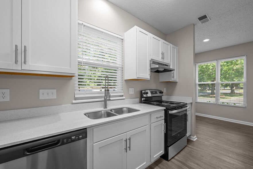 The Arboretum apartments — community photo - The Arboretum