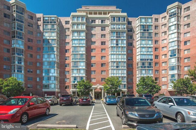 Building Photo - 3310 N Leisure World Blvd