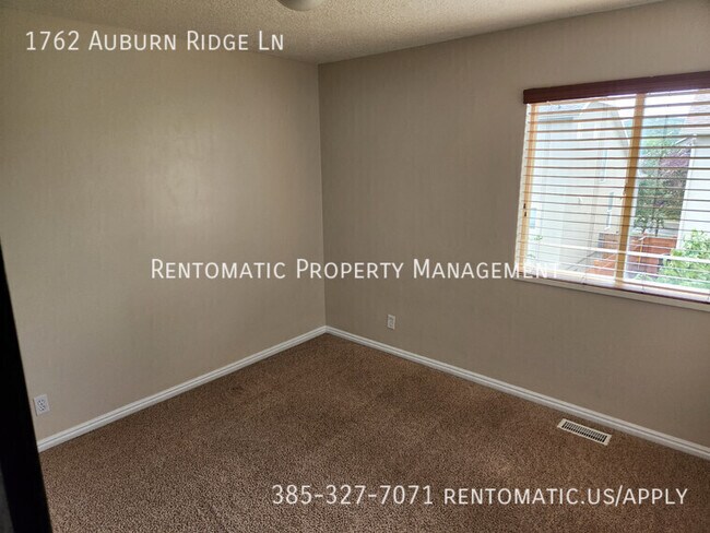 Building Photo - 1762 Auburn Ridge Ln