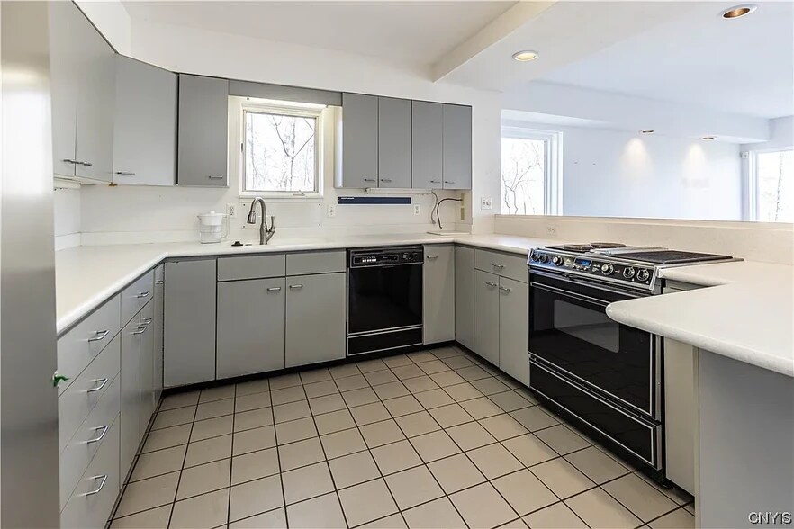 Building Photo - 7520 Spectrum Way