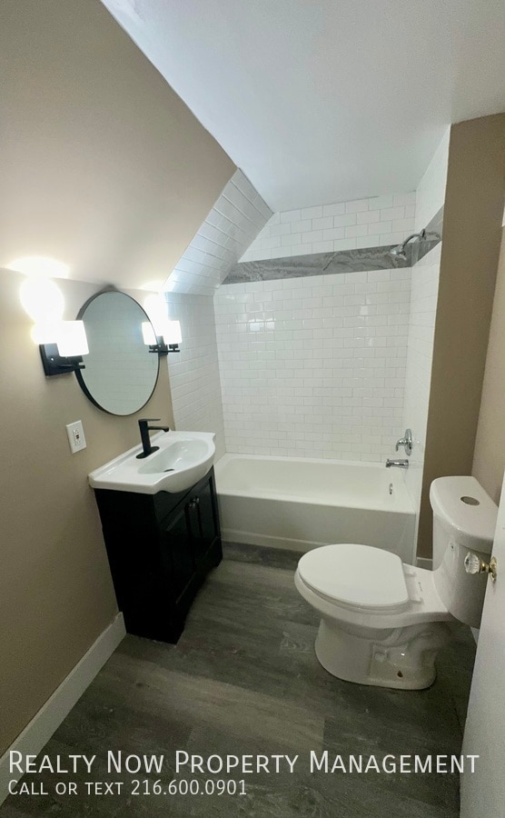 Building Photo - 11100 Lincoln Ave