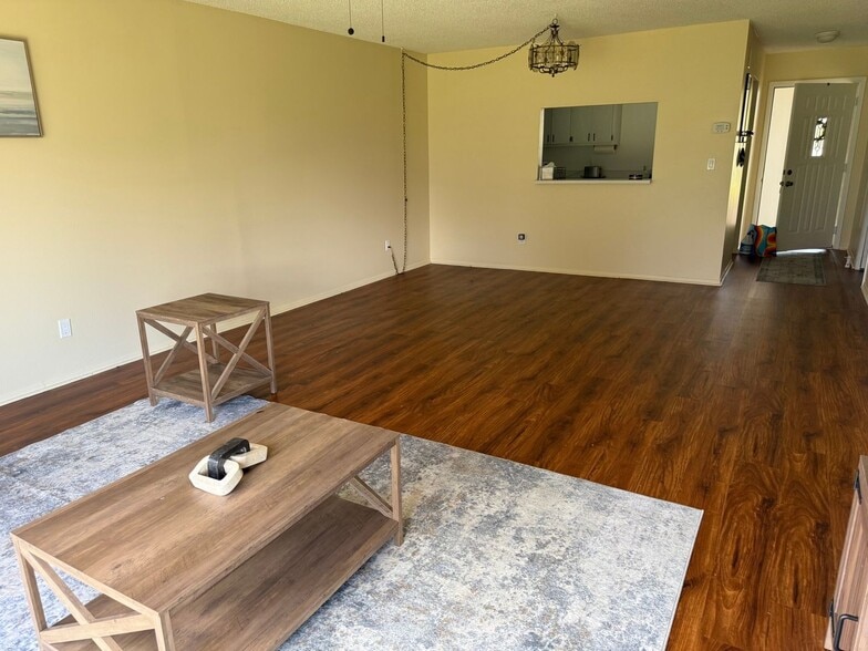 Building Photo - 8513 Dominican Ct