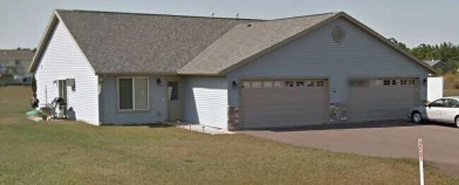 Primary Photo - Lake Hallie Duplex