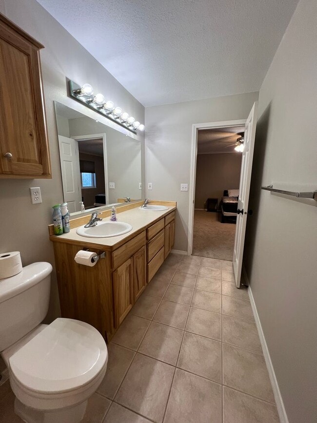 Building Photo - 4 bedroom home in Doyon Estates