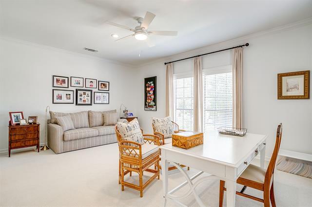 Building Photo - 1301 Belle Pl