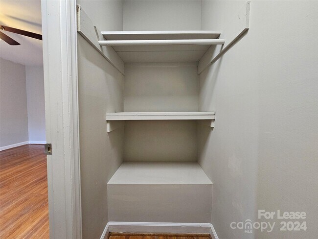 Building Photo - 407 S Chester St