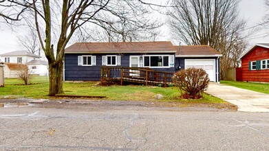 Building Photo - Coming soon-Galion Schools, Ranch with Garage!