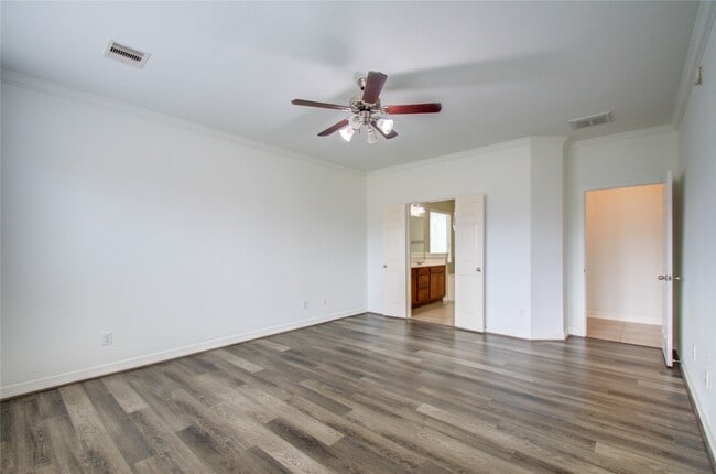 Building Photo - 18103 Double Bay Rd