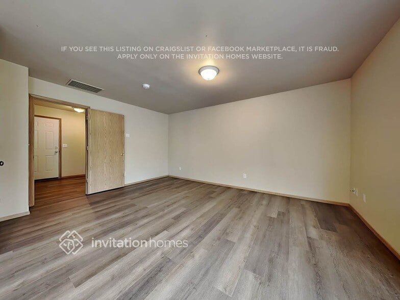 Building Photo - 17302 26th Ave E