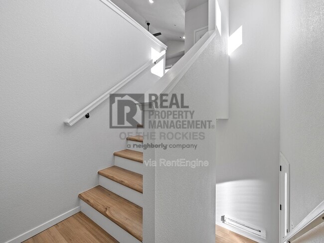 Building Photo - 2296 Setting Sun Dr