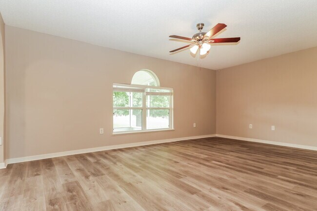 Building Photo - 1108 Cambourne Dr