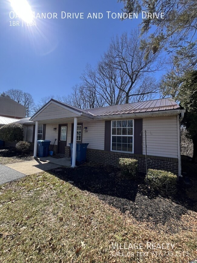 Building Photo - 228 Oak Manor Dr