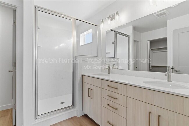 Building Photo - 3672 S 4525 W