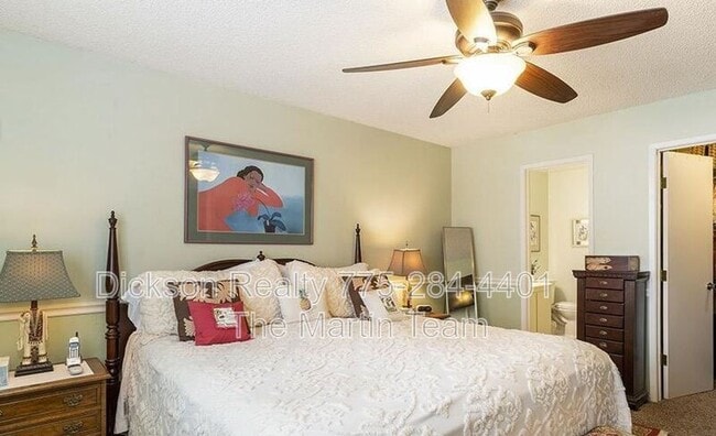 Building Photo - 2300 Dickerson Rd