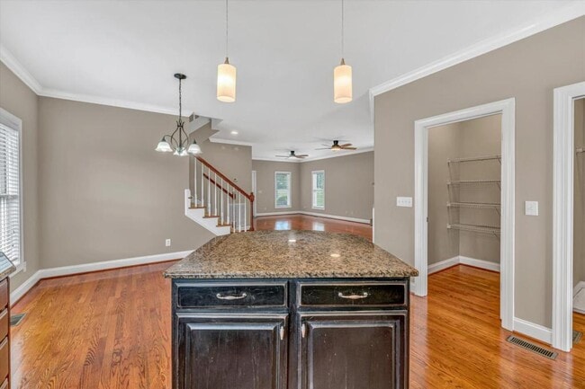 Building Photo - 1145 Cranberry Ct