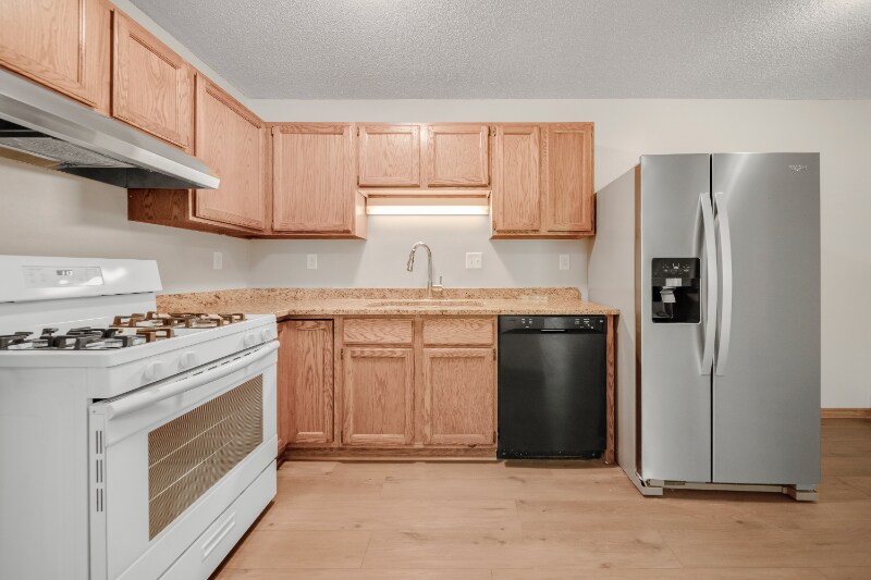 Building Photo - 13499 73rd Pl N